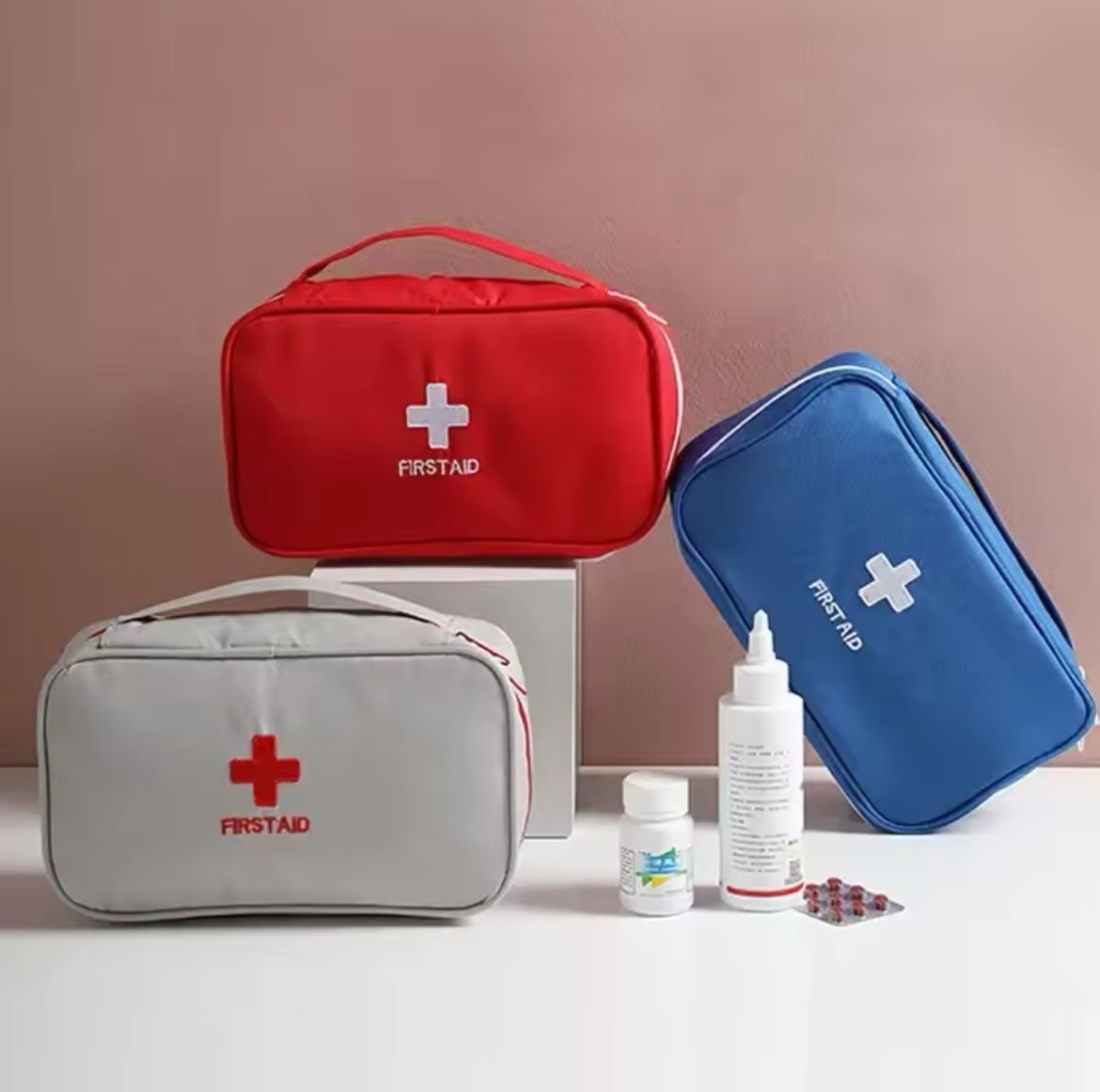 firstaid4 First Aid Kit Bag – Emergency Medical Storage (Empty) - Image 5