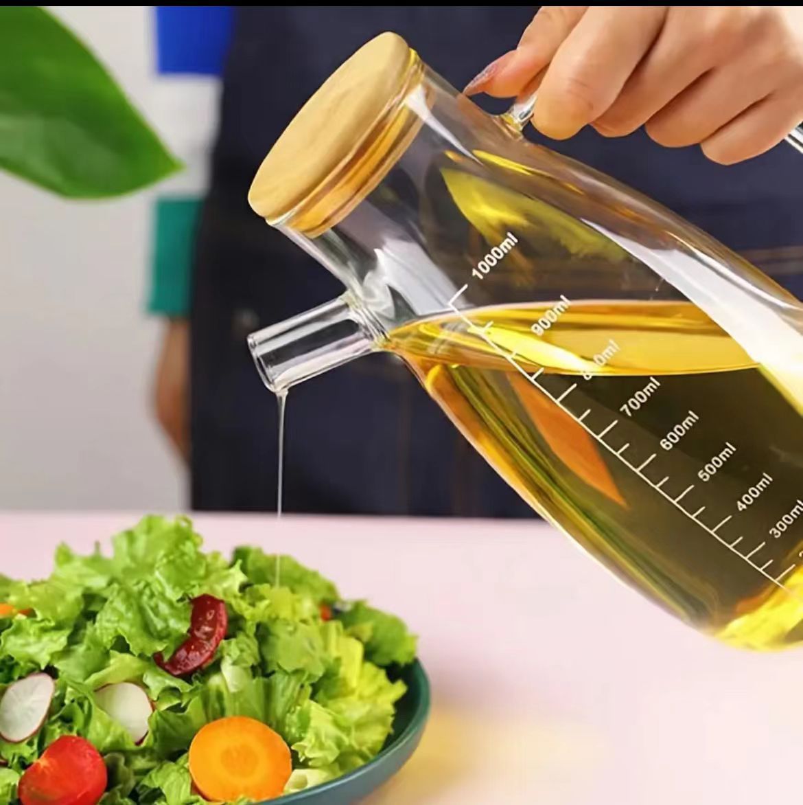 glassoil1 1000ml Glass Oil Bottle with Bamboo Lid - Image 3