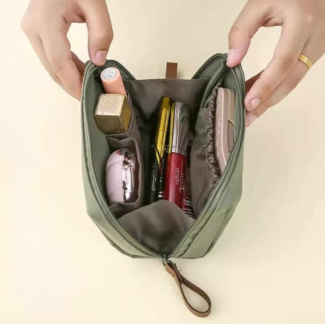 mini2 Small Mini Toiletry & Portable Makeup Bag - Image 4