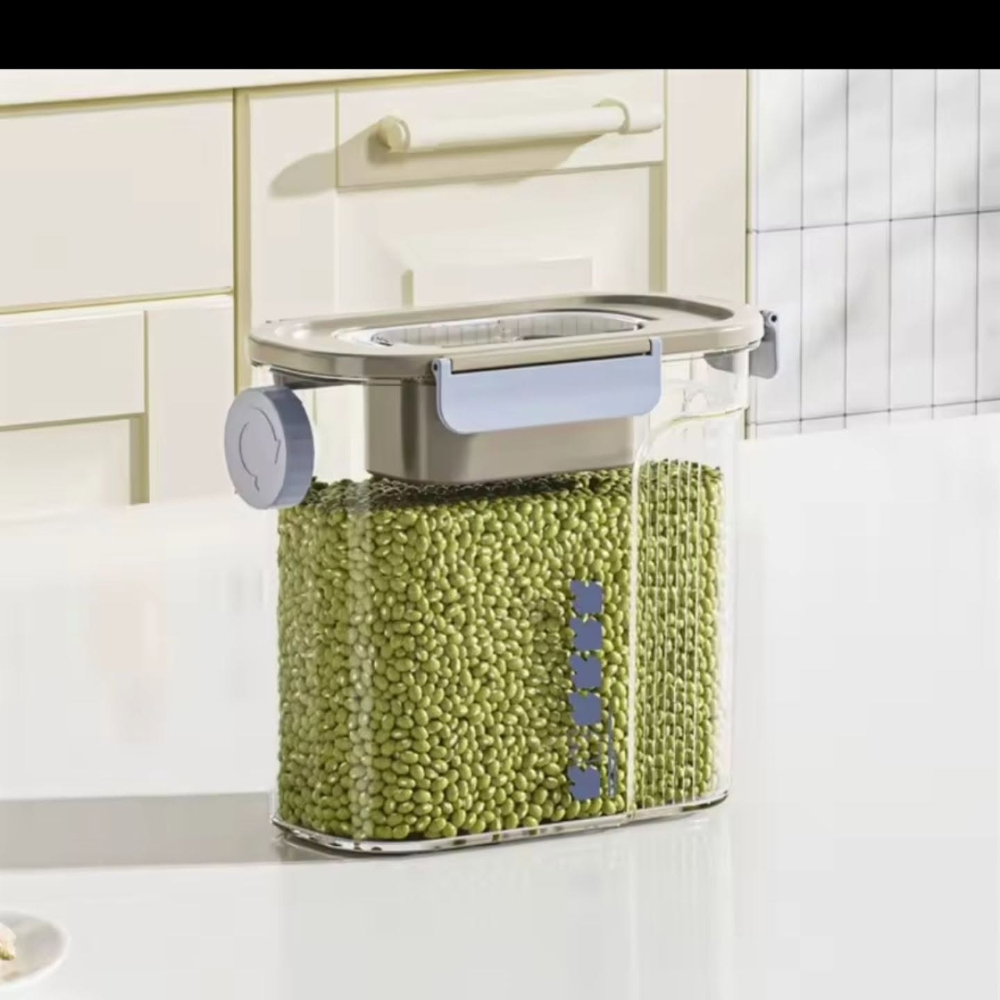 3-Litre Acrylic Food Storage Container 3-Litre Acrylic Food Storage Container