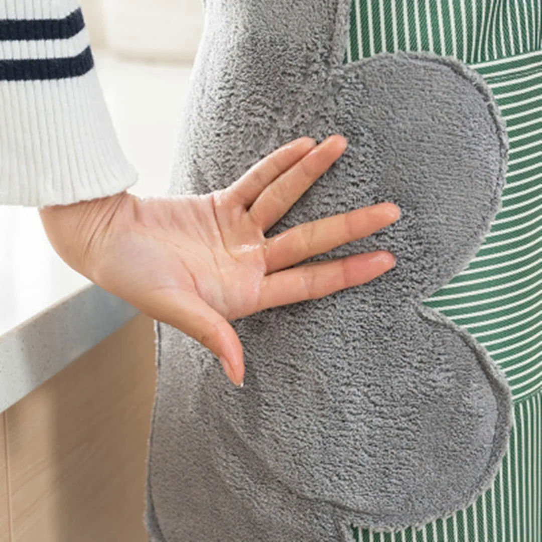 Kitchen Apron with Hand Wipe Pockets Kitchen Apron with Hand Wipe Pockets