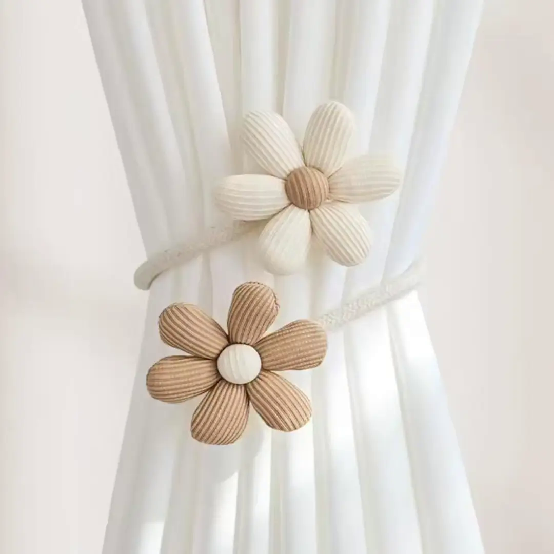 Daisy Flower Curtain Tieback Daisy Flower Curtain Tieback